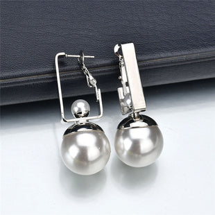Double pearl Dangle earring